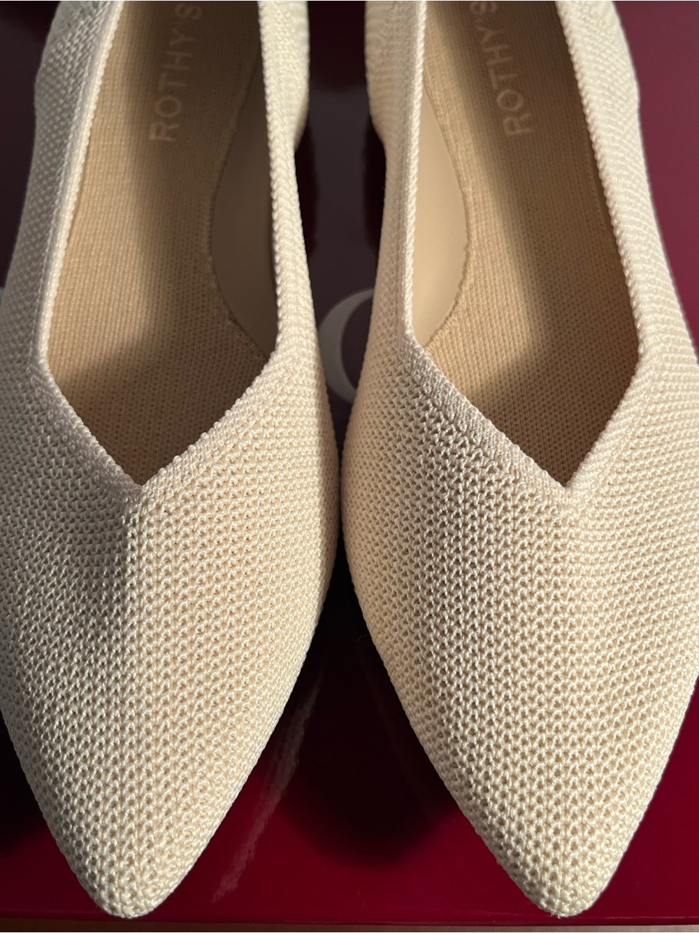 Rothy's Pointed Knit Ballet Flat in Cream with Blue Trim size 8 1/2 💙💙 - Picture 3 of 6